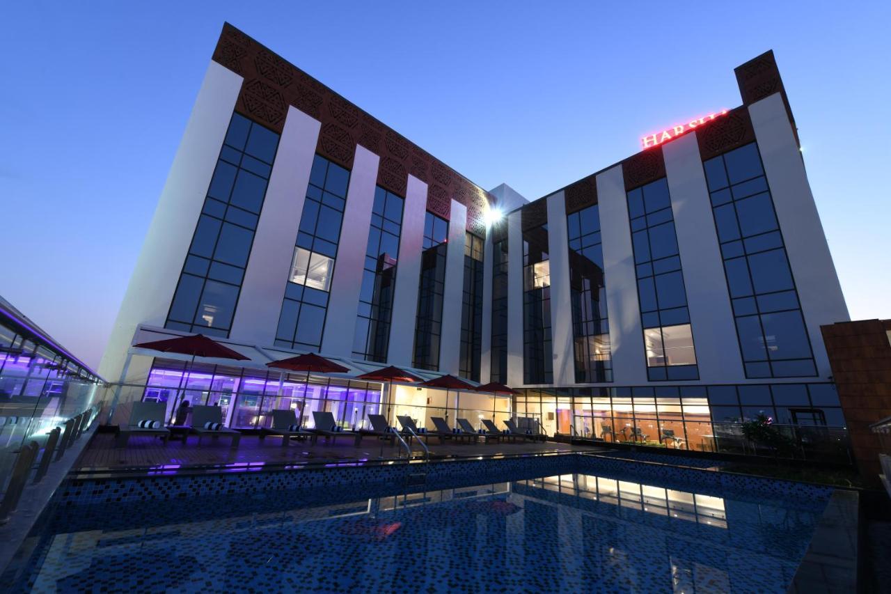 Hotel Harsha The Fern Shivamogga Zewnętrze zdjęcie