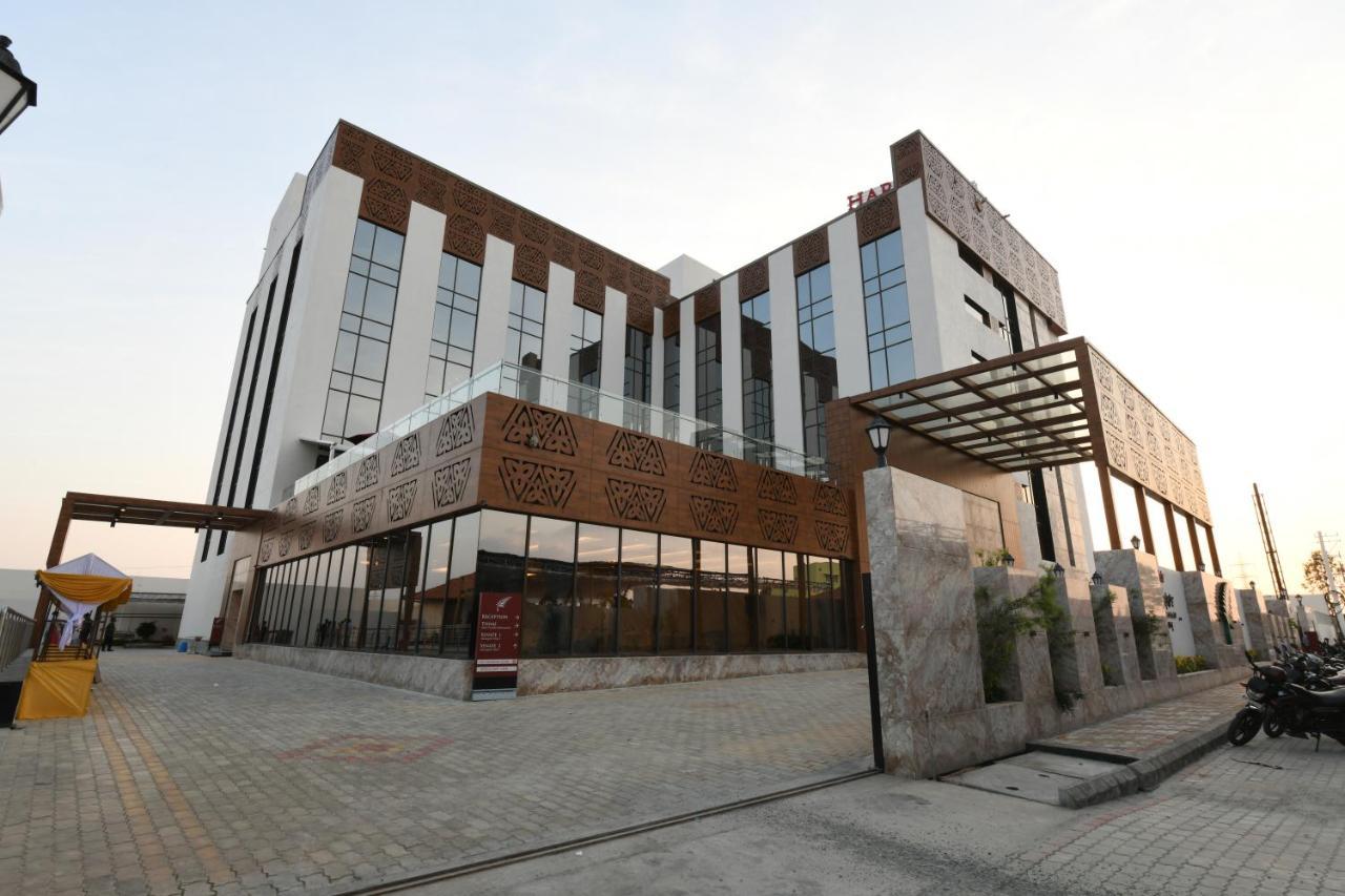 Hotel Harsha The Fern Shivamogga Zewnętrze zdjęcie