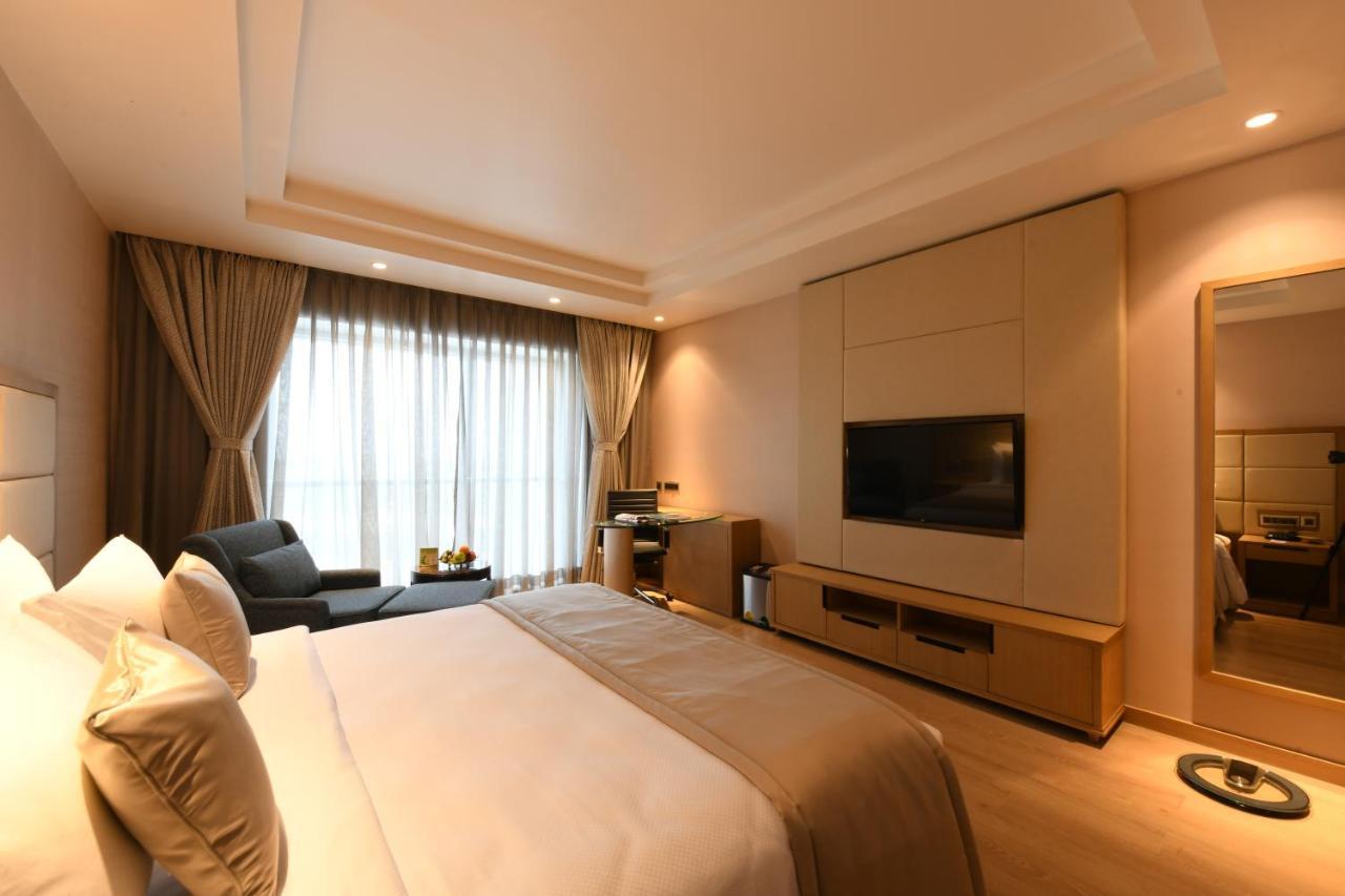 Hotel Harsha The Fern Shivamogga Zewnętrze zdjęcie